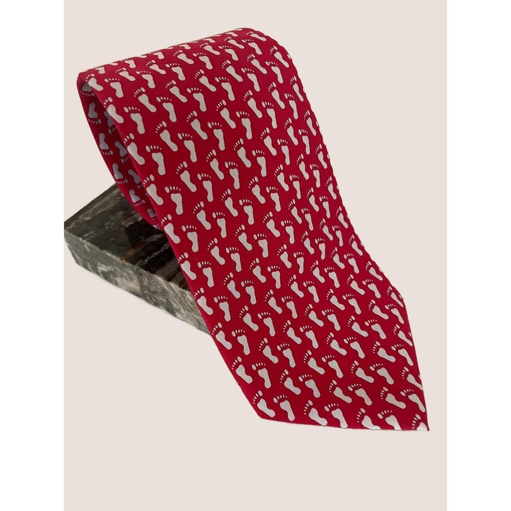 Vineyard‎ Vines Men's Silk Footprints Tie Red Barefoot Made in USA